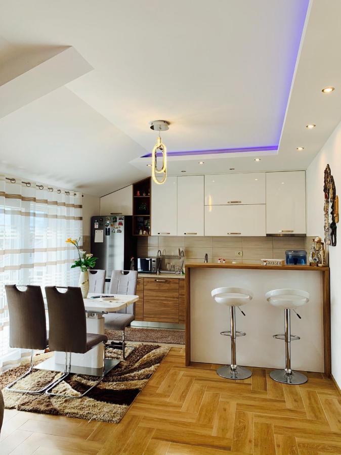 Divino Apartment Tivat Exterior photo
